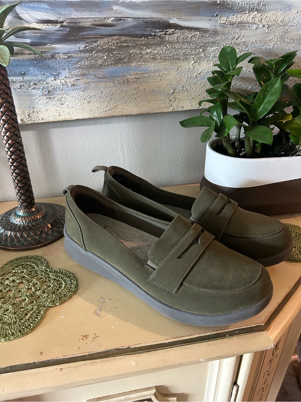 Cloudsteppers by Clarks Olive Green Slip-On Penny Loafers size 10